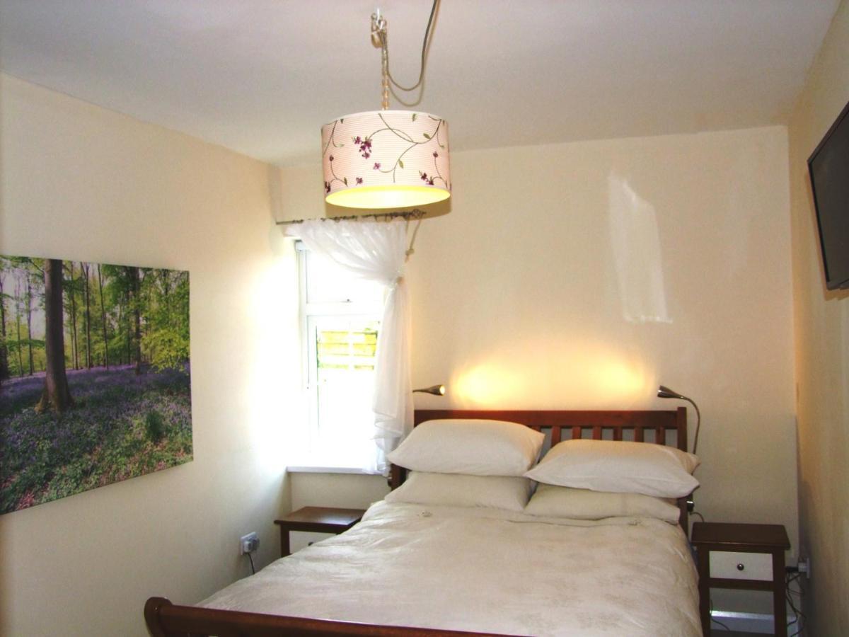Wonderful Setting Farmhouse Apartment วิคโลว์ ภายนอก รูปภาพ