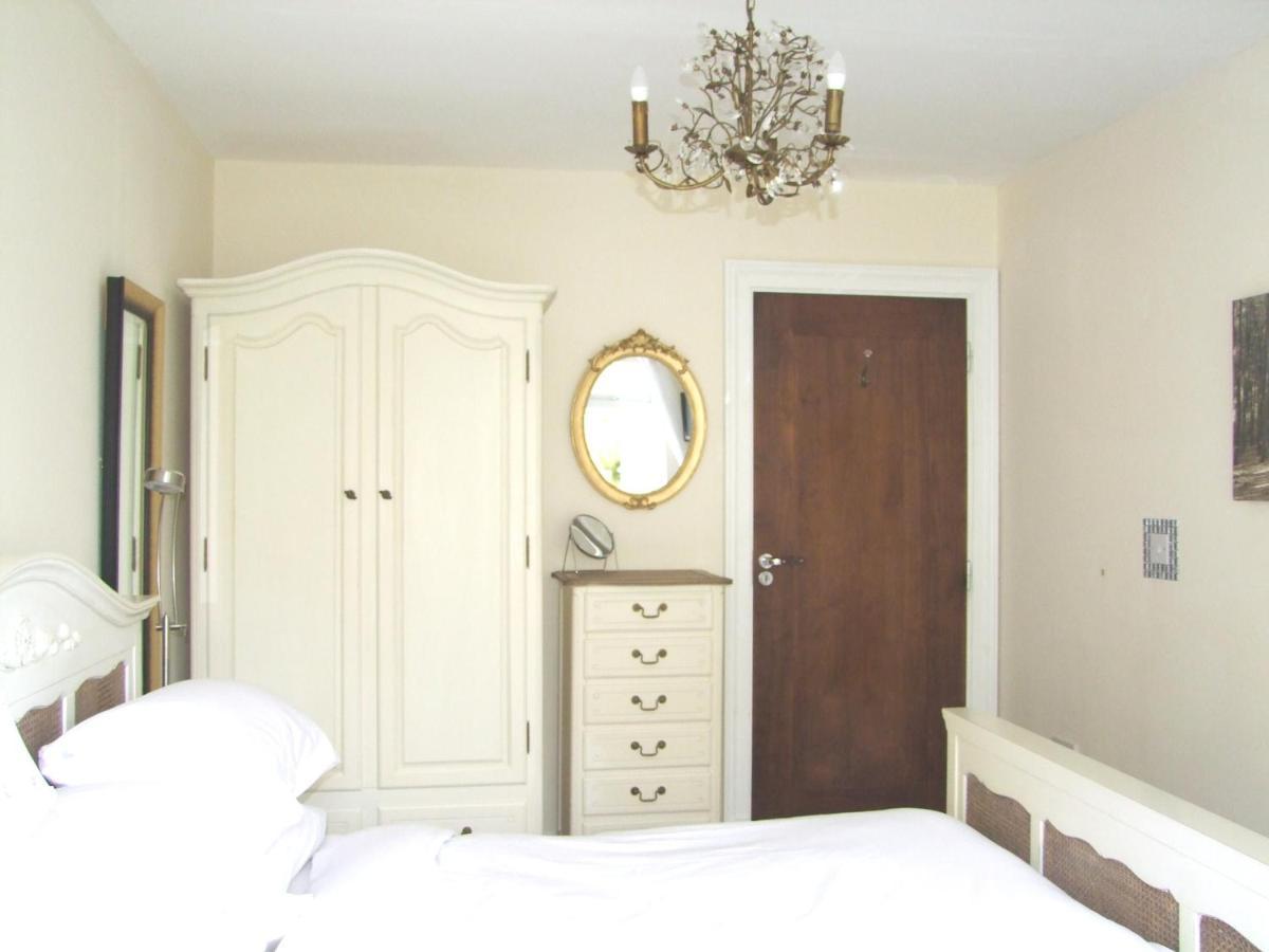 Wonderful Setting Farmhouse Apartment วิคโลว์ ภายนอก รูปภาพ