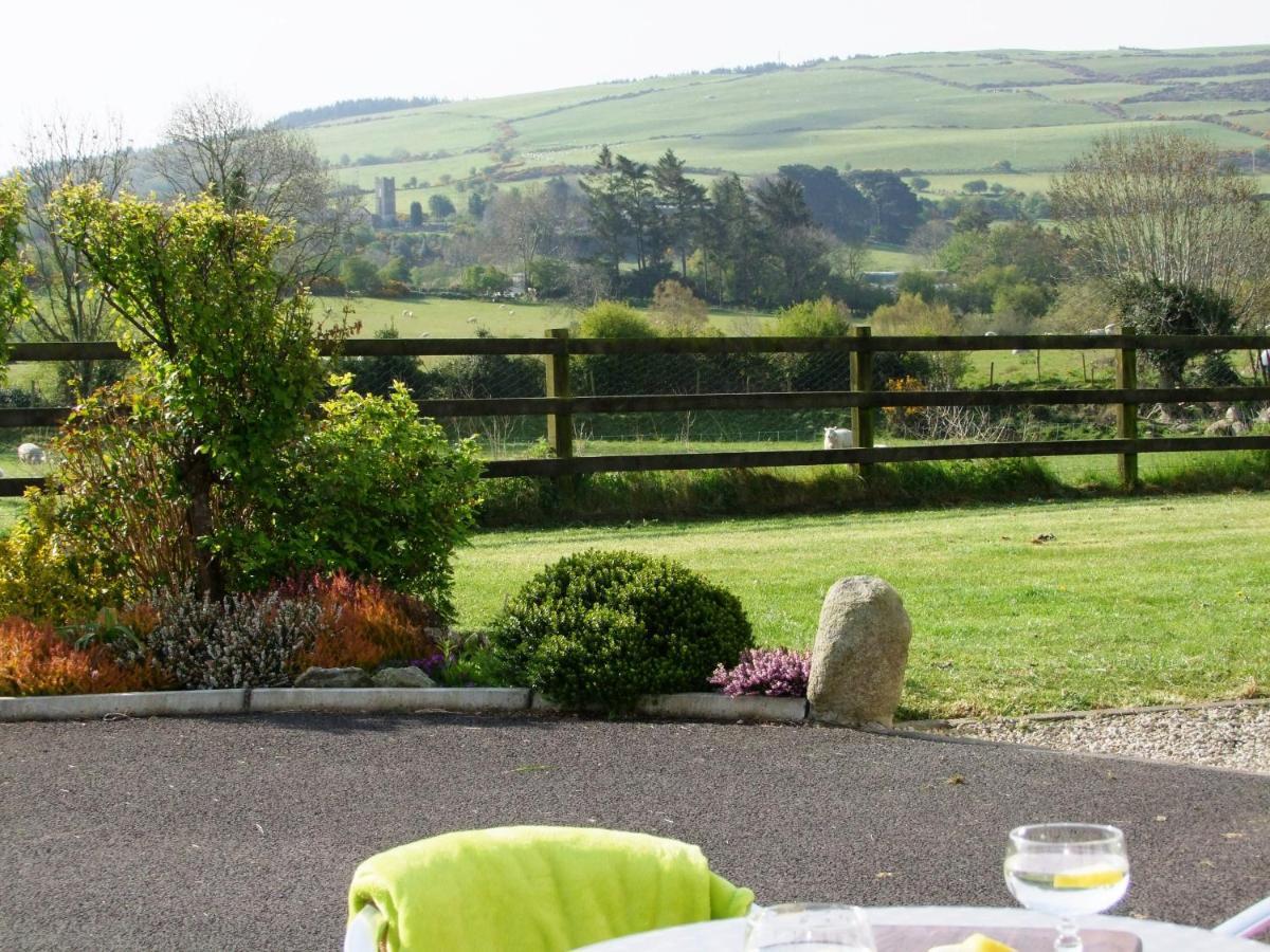 Wonderful Setting Farmhouse Apartment วิคโลว์ ภายนอก รูปภาพ